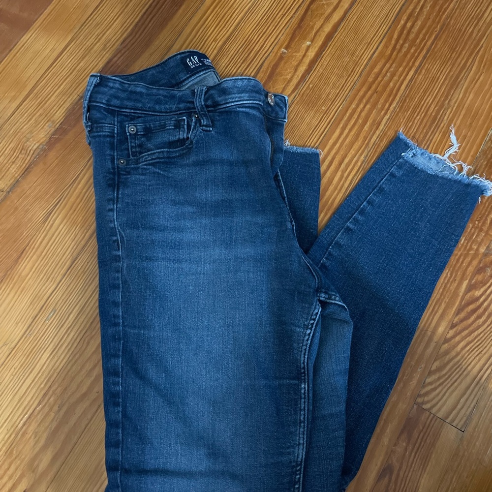 GAP Women's Deep Blue Cropped Jeans
